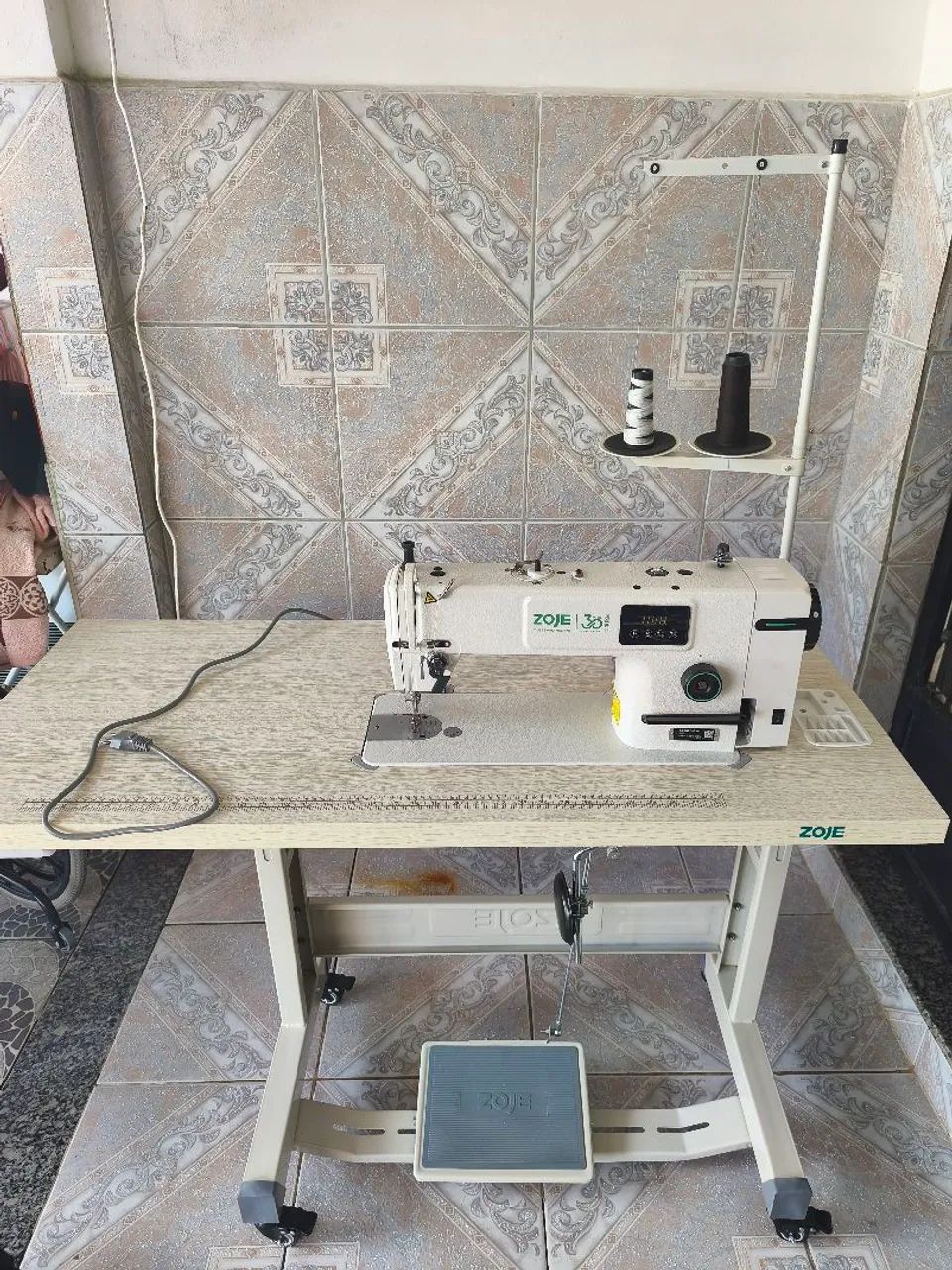 Vendo máquina reta industrial direct drive nova 