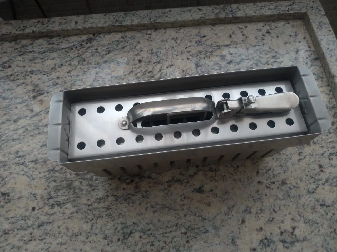 Molde e estrator marca assofril Jajá com 24 furos  - Foto 3