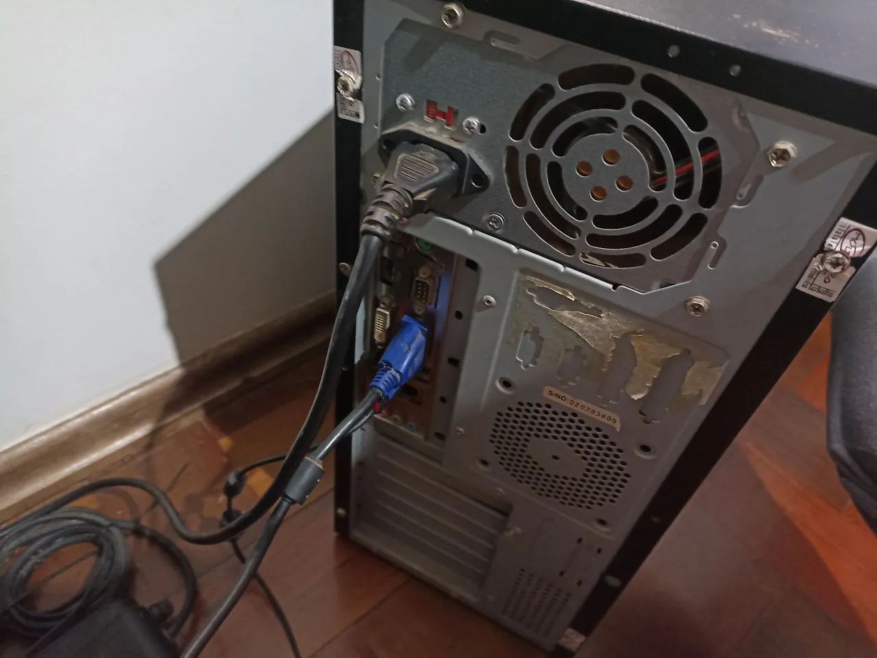 Computador Desktop - Ideal para escritório 64739261775235121