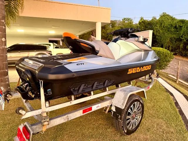 JET SKI SEA DOO GTI 2024 - Foto 6