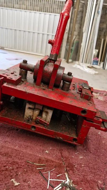 Prensa Estampo - R$ 3.700,00 - Oportunidade! (esquadrias) - Foto 4