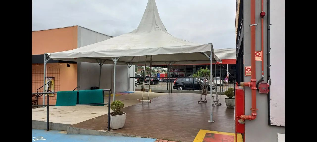 Tenda para eventos - ideal para festas e eventos ao ar livre