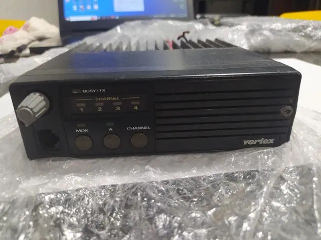 Vertex radio communicator64294634295427120