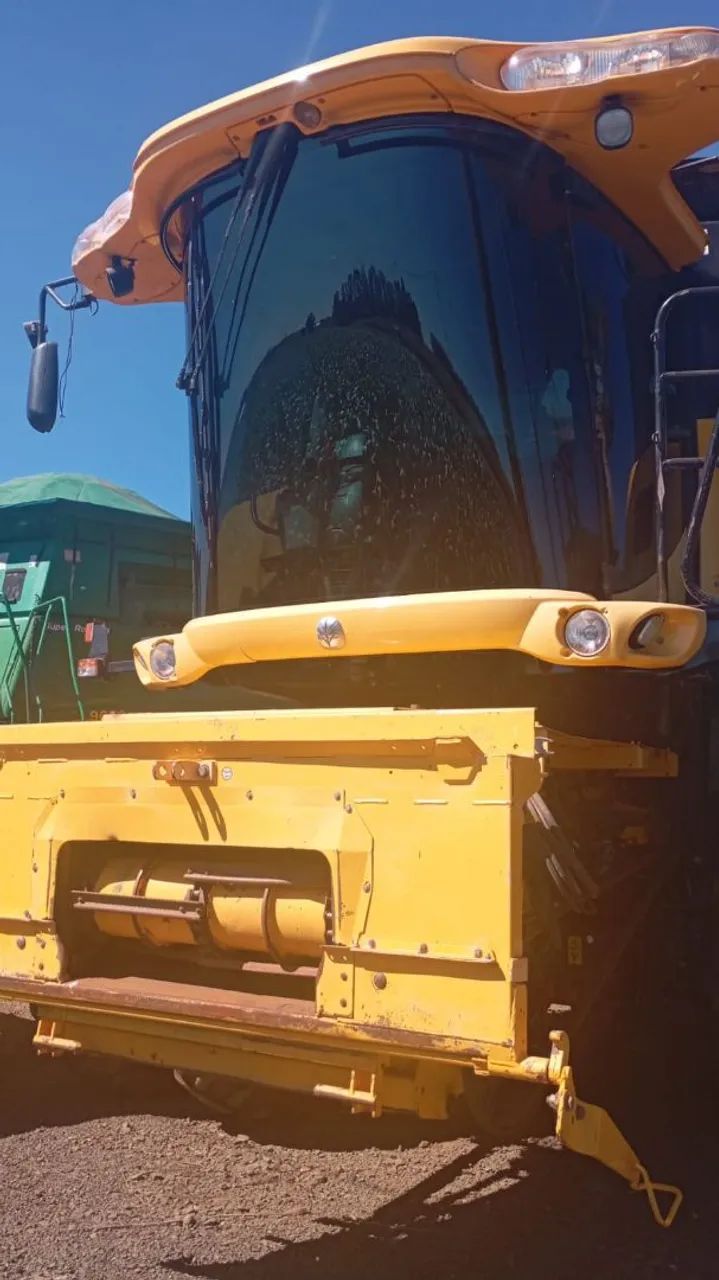 Colheitadeira CR 6080 30 pes