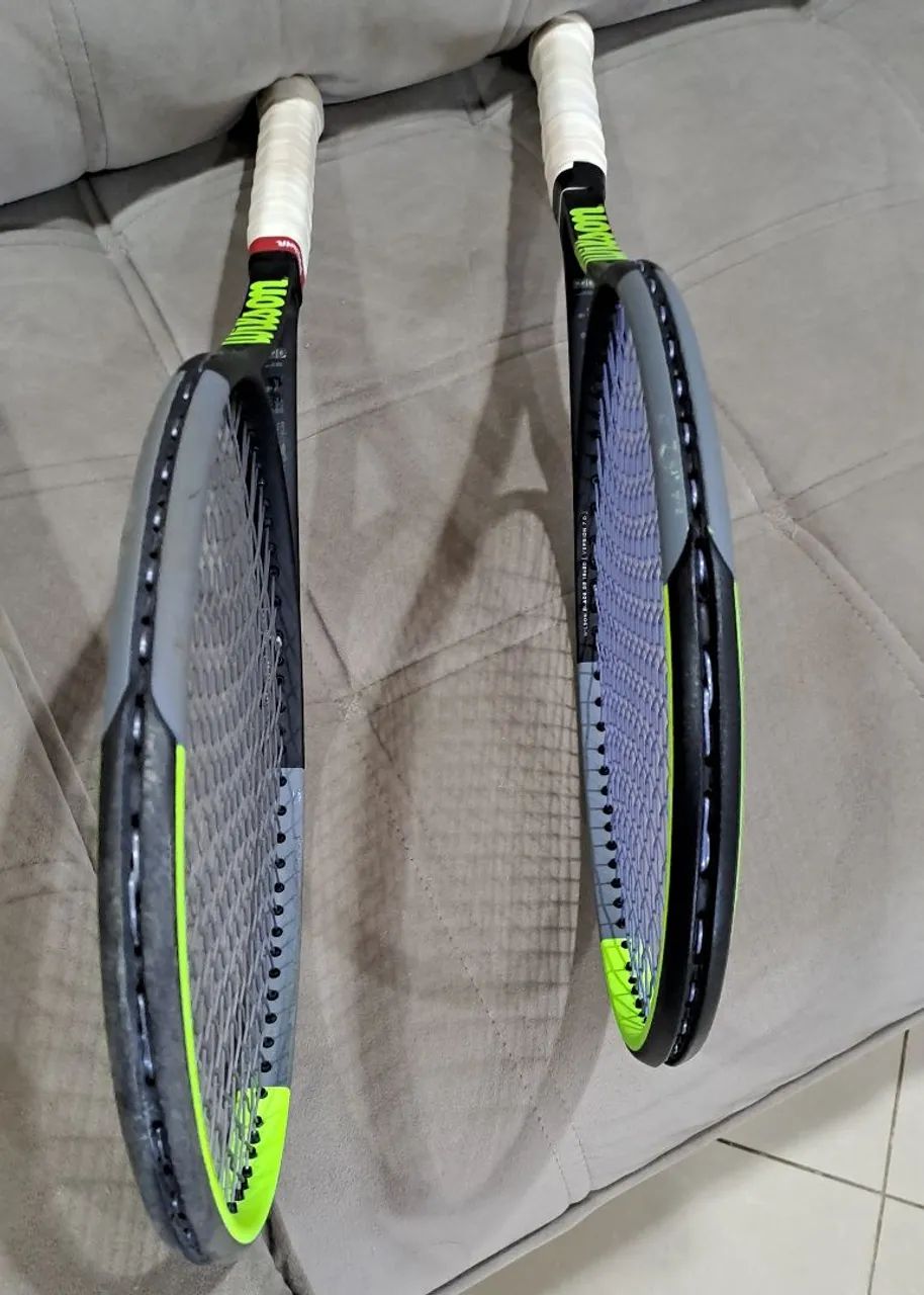 Par de Raquetes de Tênis Wilson Blade 98 V7 18x20  - Foto 4
