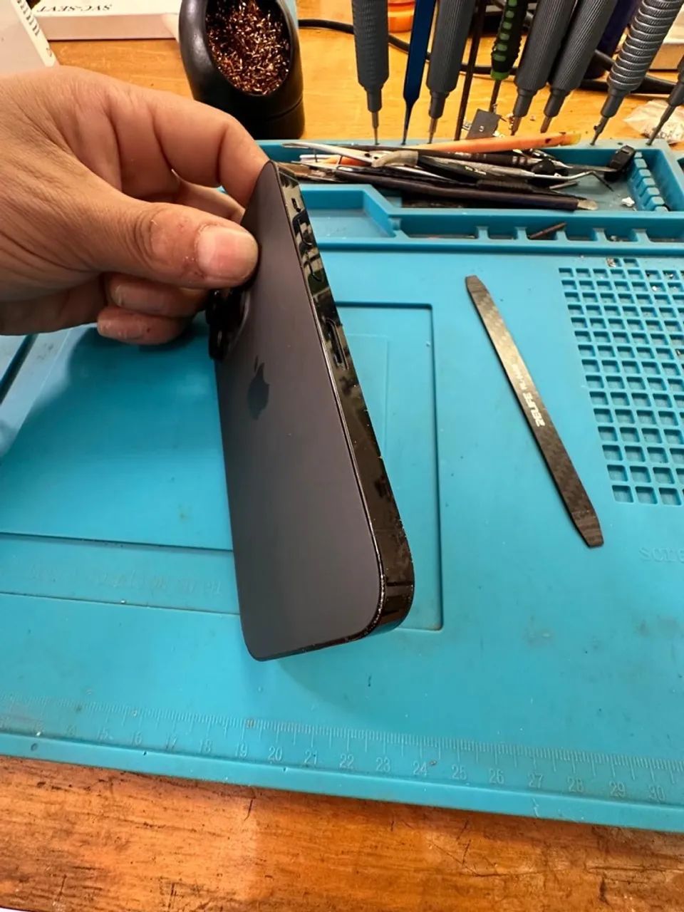 Carcaça iPhone 14 pró preta - Peça de Reposição