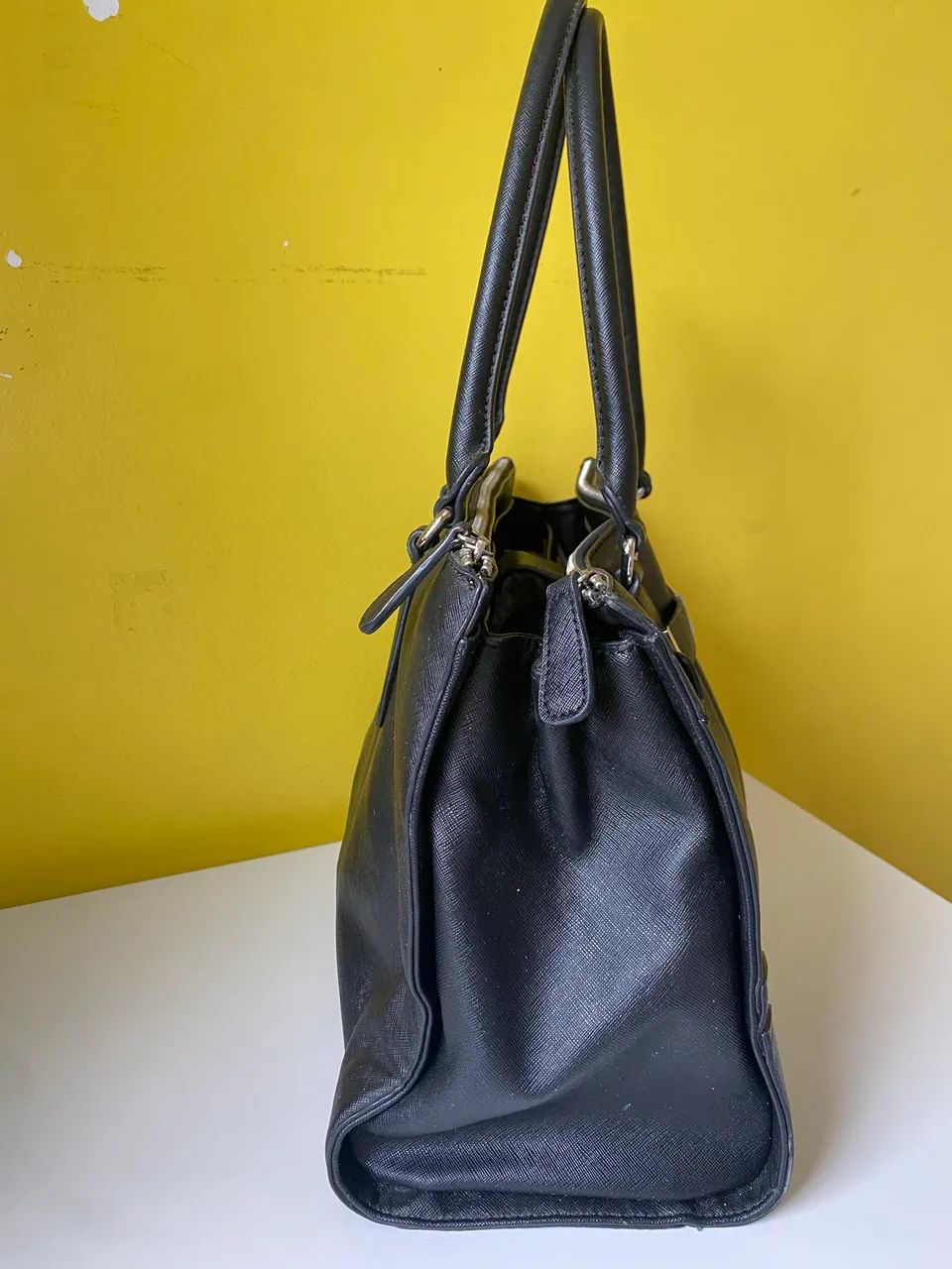Bolsa Guess preta grande 64520817444227122