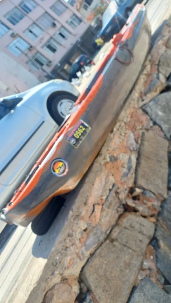 Vendo KAIAK com moto e remo R$ 4,500 - Foto 9