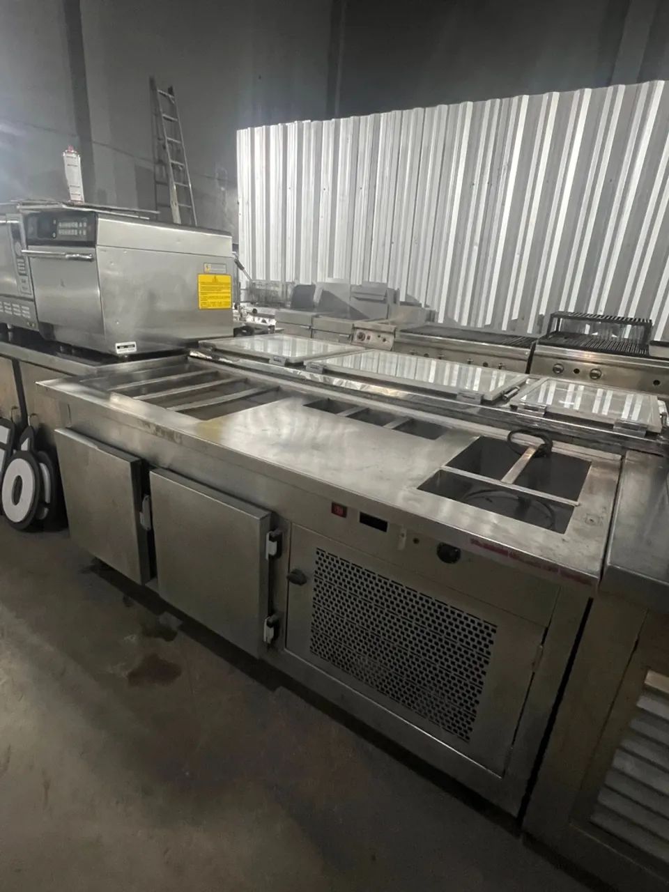 Balcão Refrigerado para Restaurante/Comércio com pista quente e fria  - Foto 2