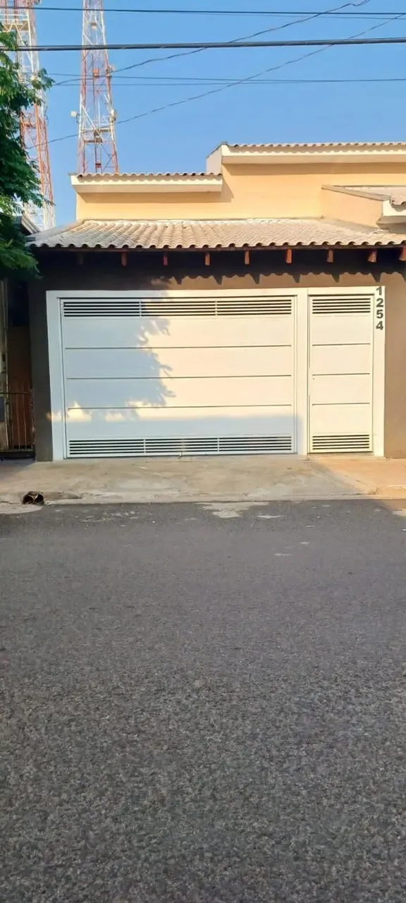 Vende-se Linda Casa INDIAPORÃ-SP