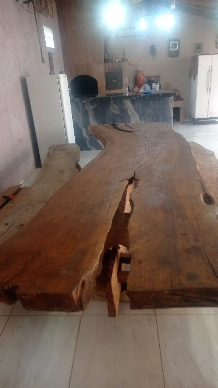 Mesa de madeira rústica comp.2,70x1,10