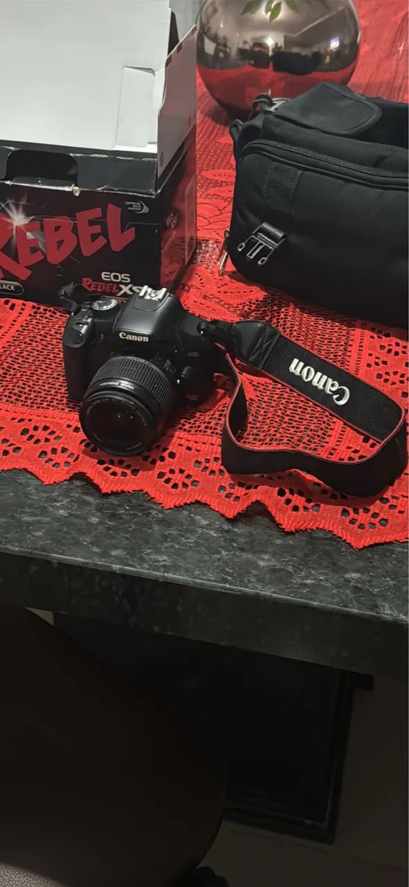 Câmera digital Cânon Rebel 18-55