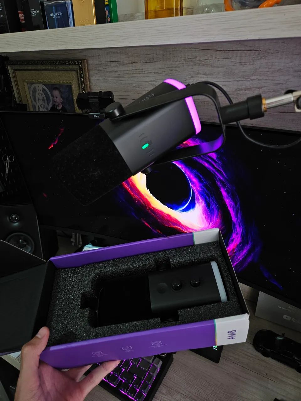 Microfone Fifine AM8 Microfone Profissional Dinâmico com RGB - Foto 4
