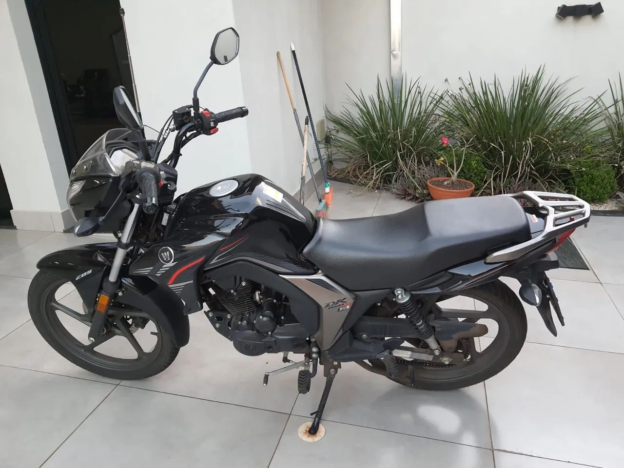 DK 150S PRETA