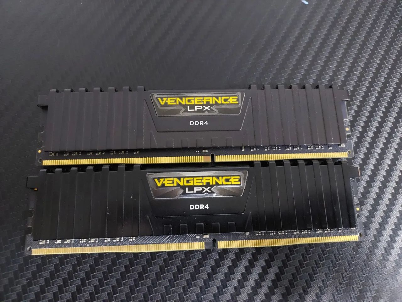 Corsair DDR4 RAM memory64308140610562120