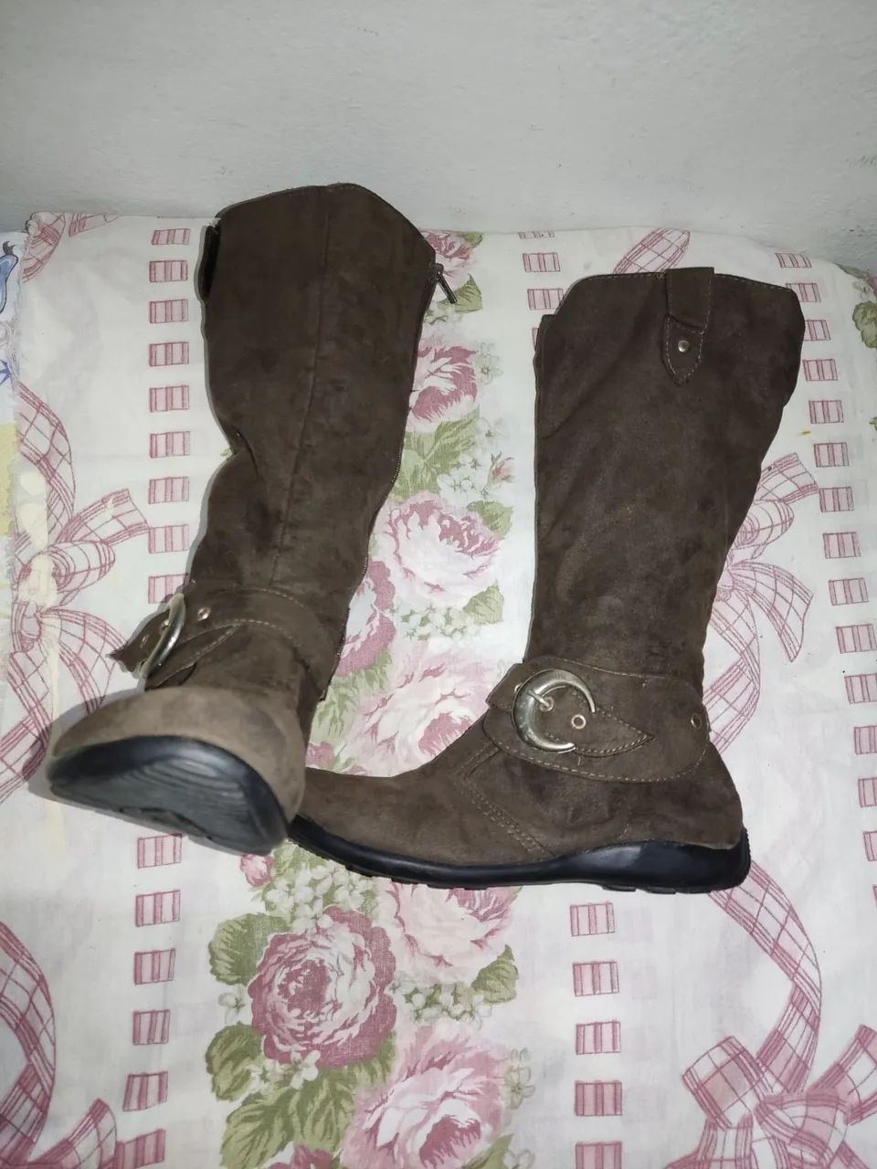 Botas Femininas Marrom - Foto 4