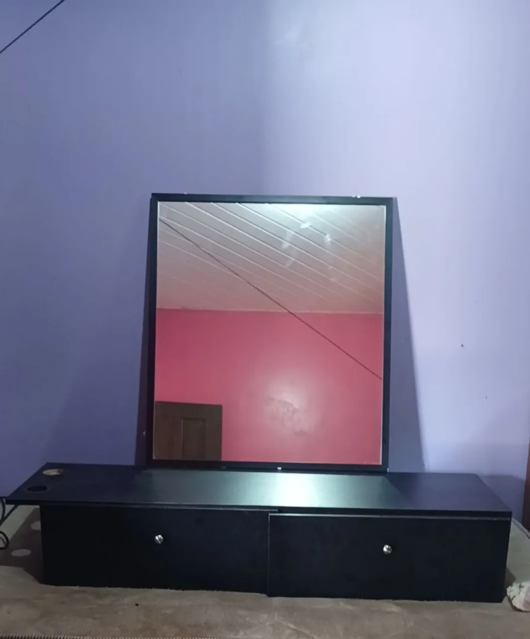 Penteadeira com espelho - Elegância e praticidade para seu espaço!