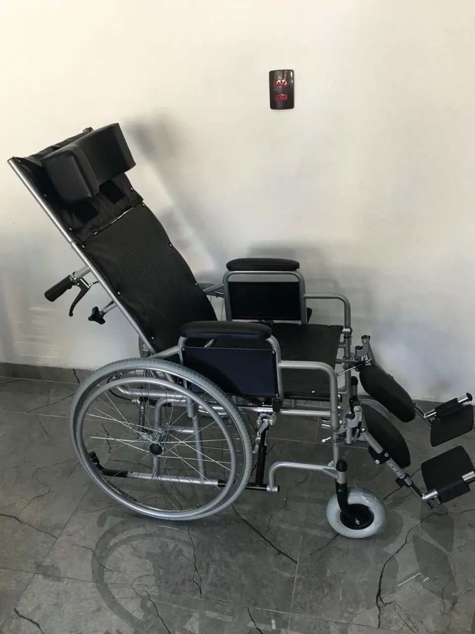 Cadeira de rodas reclinável Praxis  - Foto 2