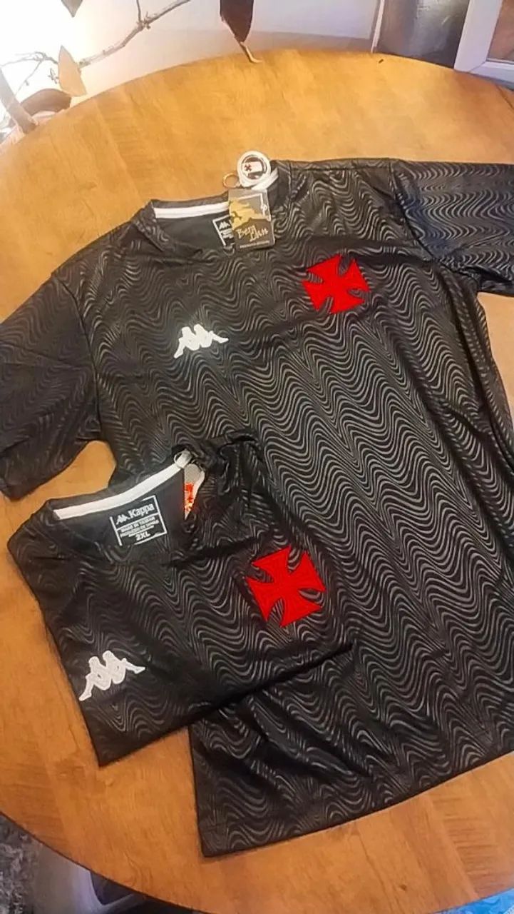 Camisa do Vasco Premium primeira linha,acompanha um chaveiro,tamanho GG E GG1. - Foto 2