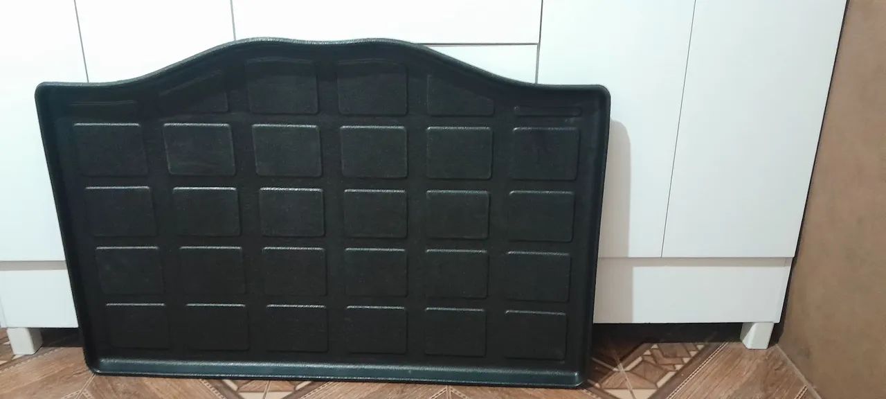 Vendo tapete da mala e descanço de braço honda fit