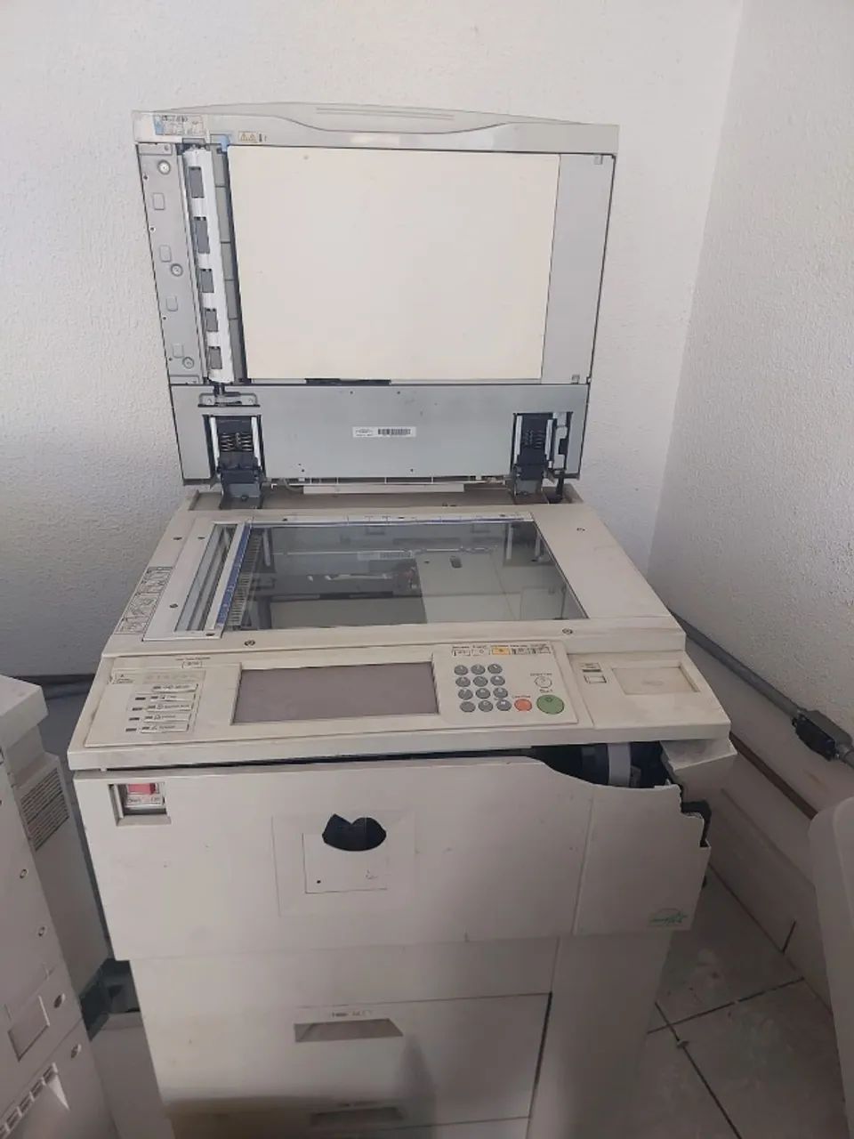 Ricoh MP 8001 - Multifuncional Mono