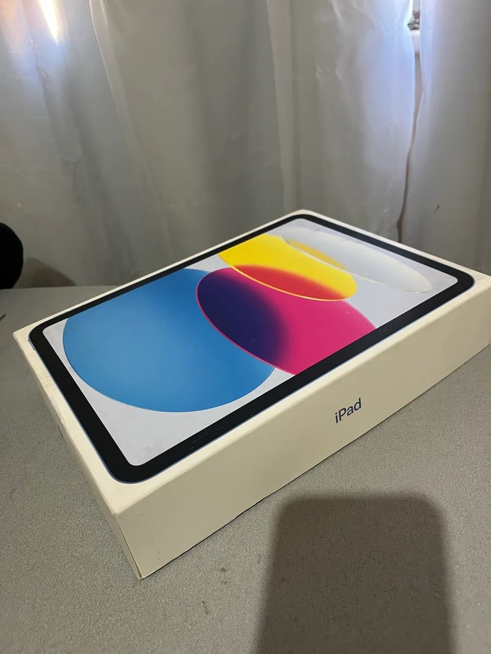 iPad 11 polegadas 128GB Azul - Seminovo e na Caixa!