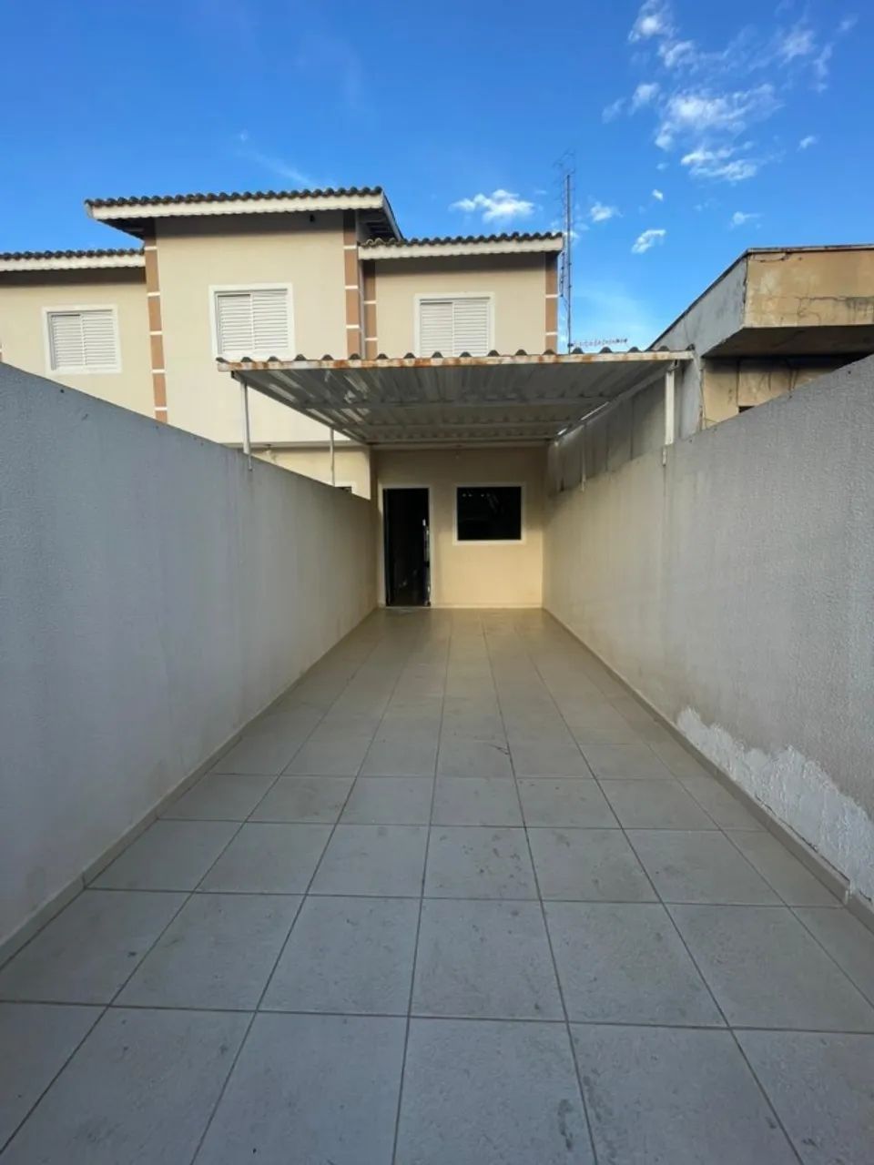 Sobrado 2 quartos com quintal vila fiori