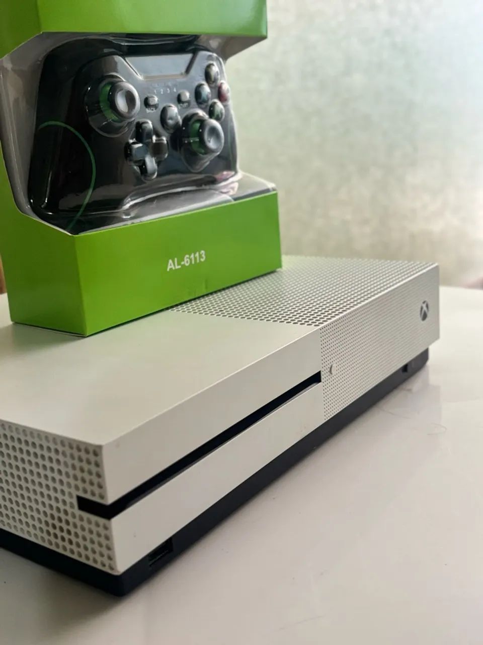 Xbox One S em ótimo estado