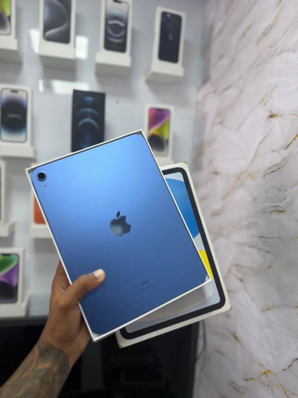 iPad 10 - 64GB ?2.350,00