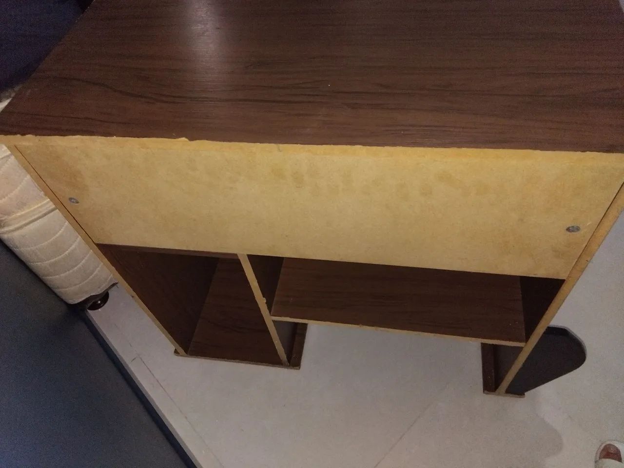 Mesa de Canto/Estudo com Suporte para Teclado e CPU - Conservada - Foto 4