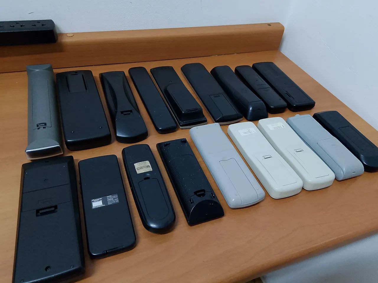 Controles remoto várias marcas e modelos (50 cada) - Foto 2