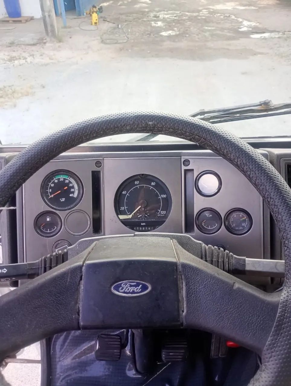 Caminhão Ford cargo 815 2004 - Foto 10