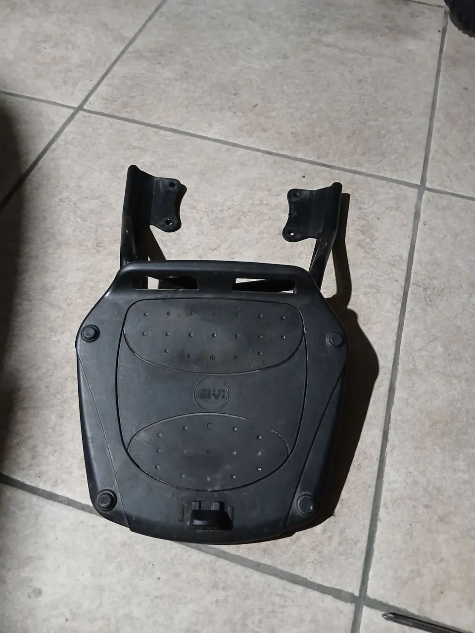 Churrasqueira e suporte givi  - Foto 4