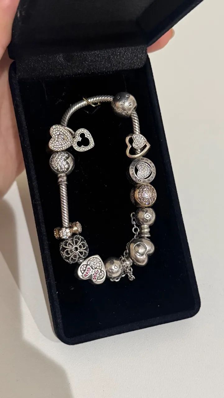 Pulseira Pandora com 11 berloques original 