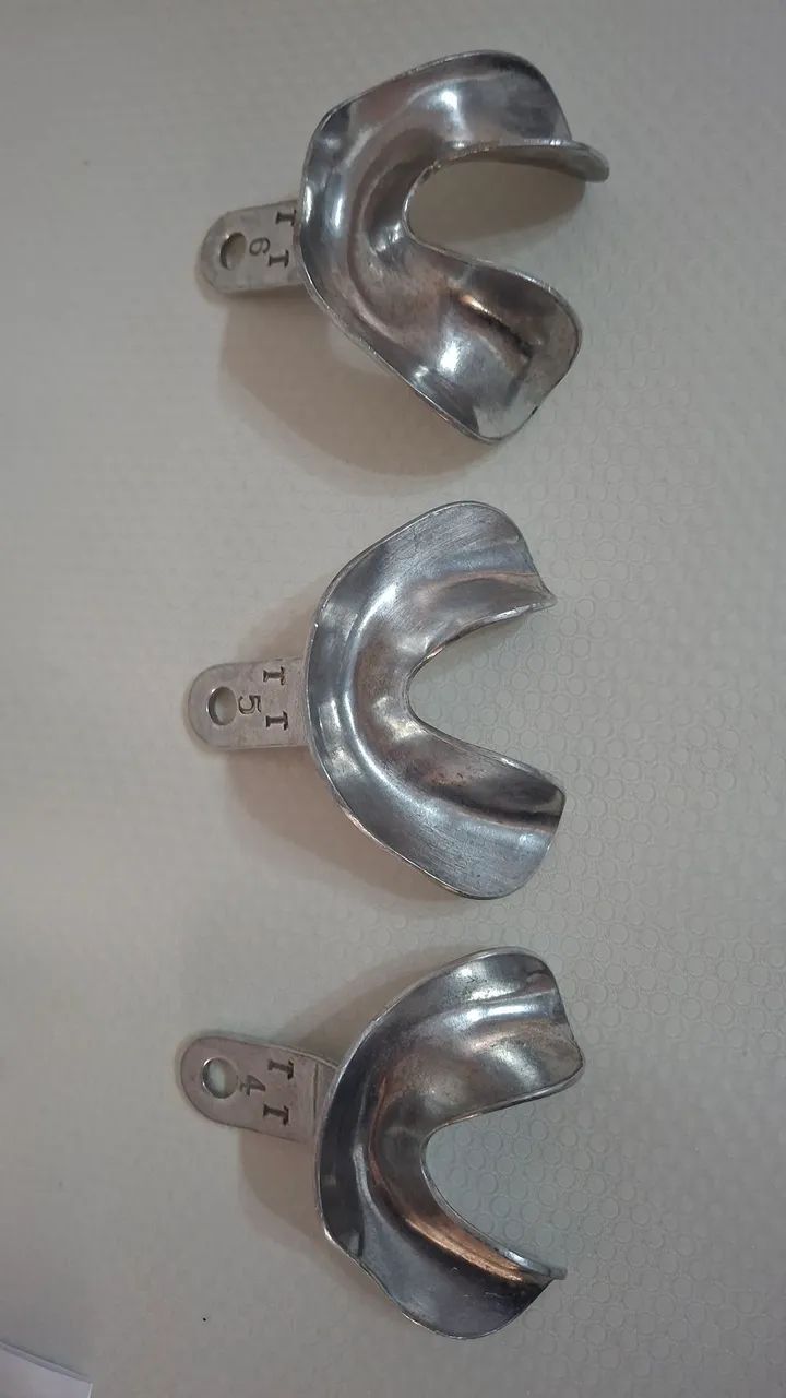 Conjunto de moldeiras para desdentados totais TT e AG - Foto 3