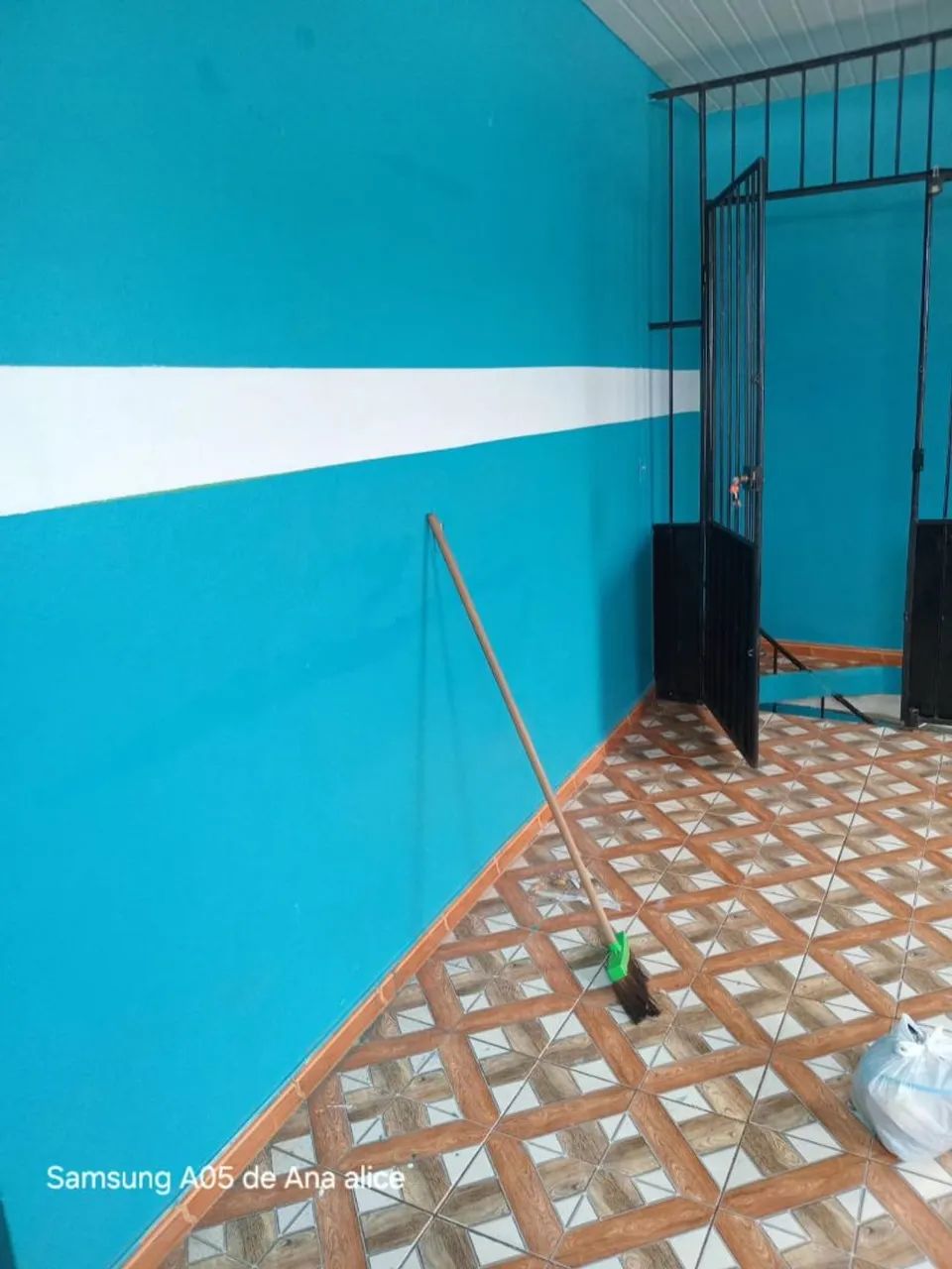 Com 3 quartos, banheiro,sala e cozinha  - Foto 3