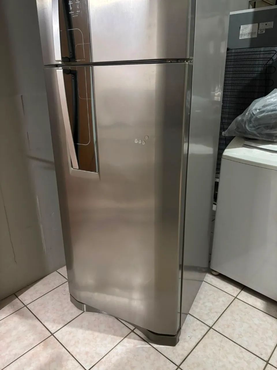 Geladeira dúplex Electrolux 490 litros 