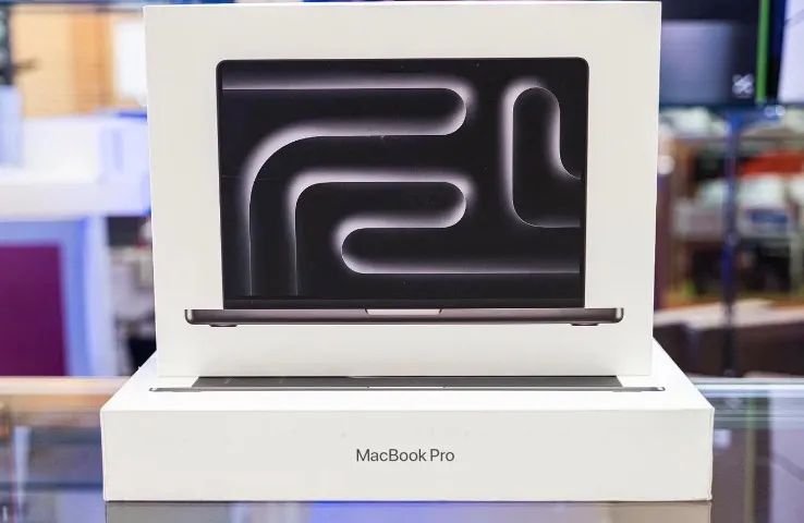 MACBOOK PRO 16-INCH M5 PRO 