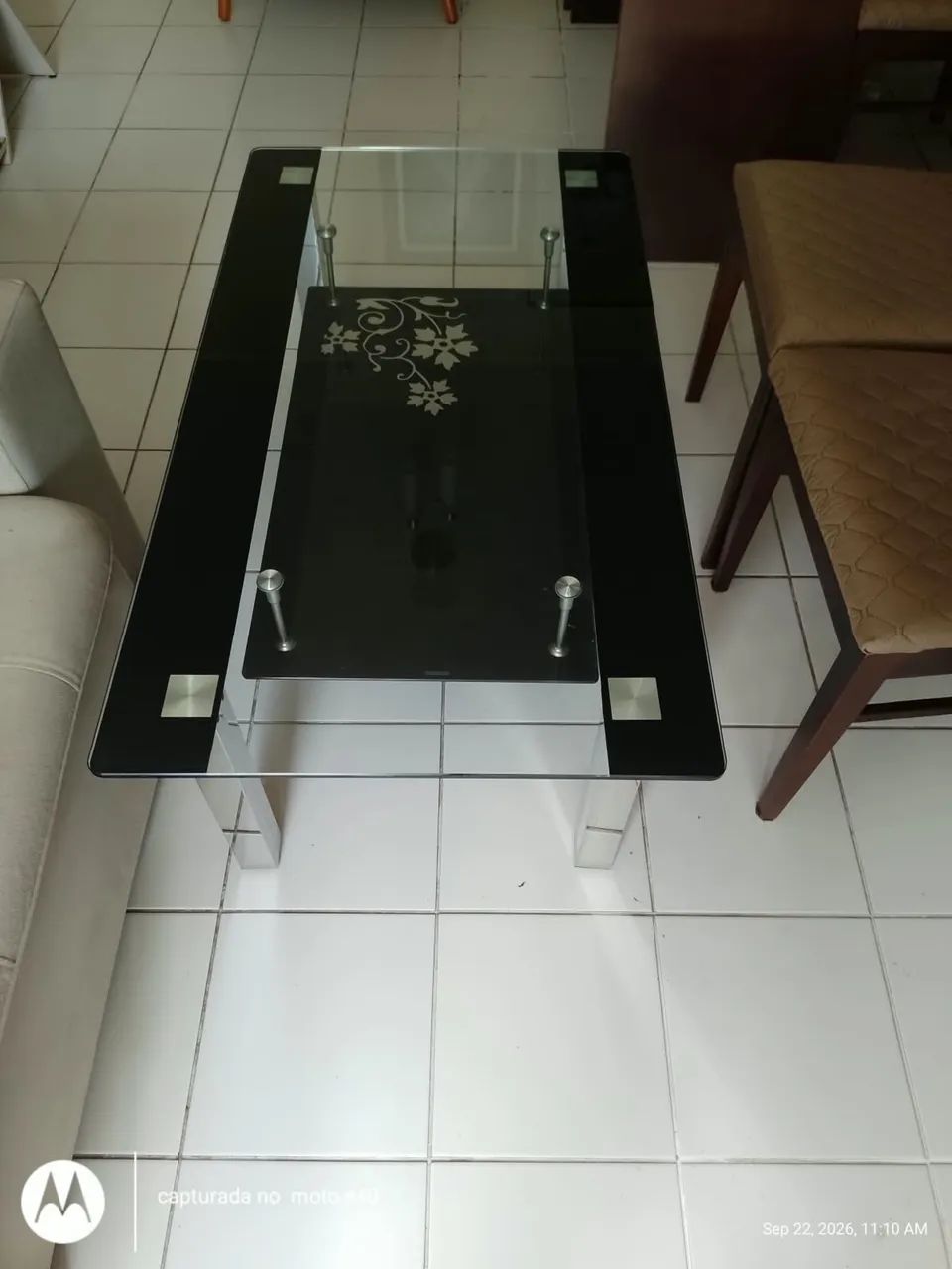 Vendo combo de mesa de centro e cadeiras  - Foto 3