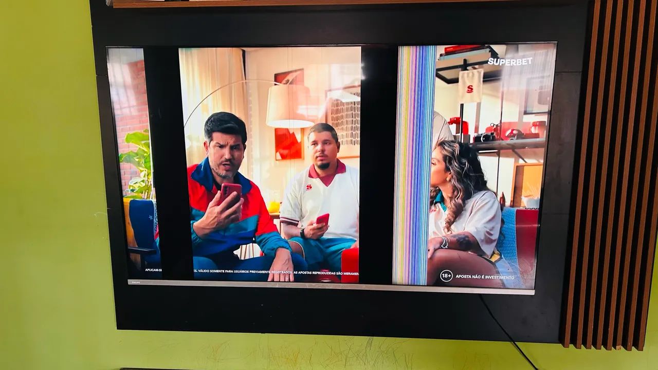 TV Philips 58 -com Defeito na Tela - R$ 300