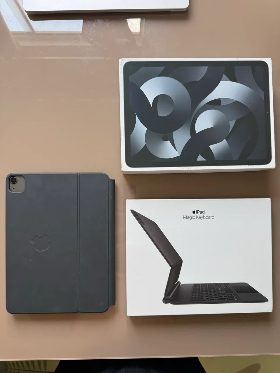 Vendo iPad Air 5 M1 64gb com capa Magic Keyboard original - Foto 3