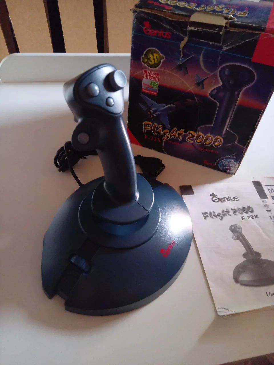 Joystick Manche Genius Flight 2000 F-22x Retrô Com Caixa e Manual - Foto 2