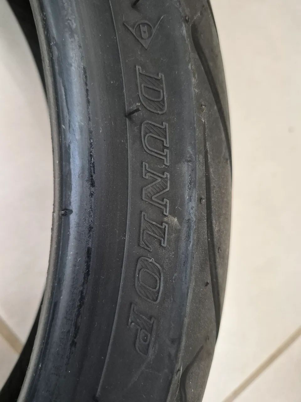 Pneu dianteiro Versys 650 usado - Foto 2