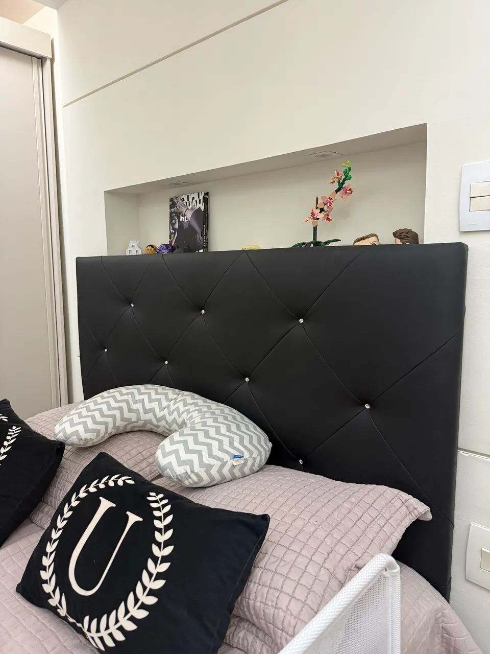 Cabeceira de casal preta em matelace 