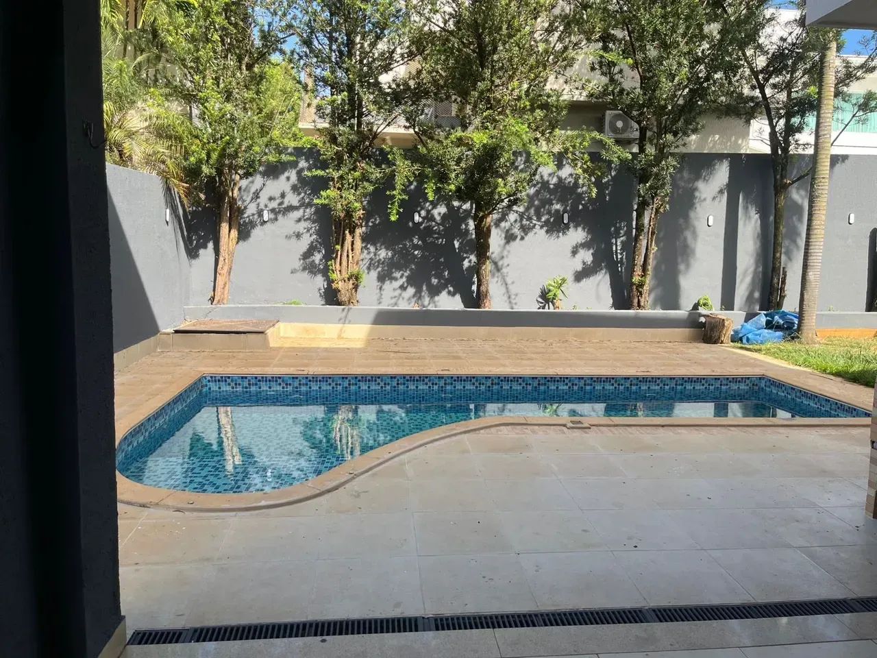 Casa Sobrado c/ móveis planejados tem 250m² com 4 SUITES - Foto 3