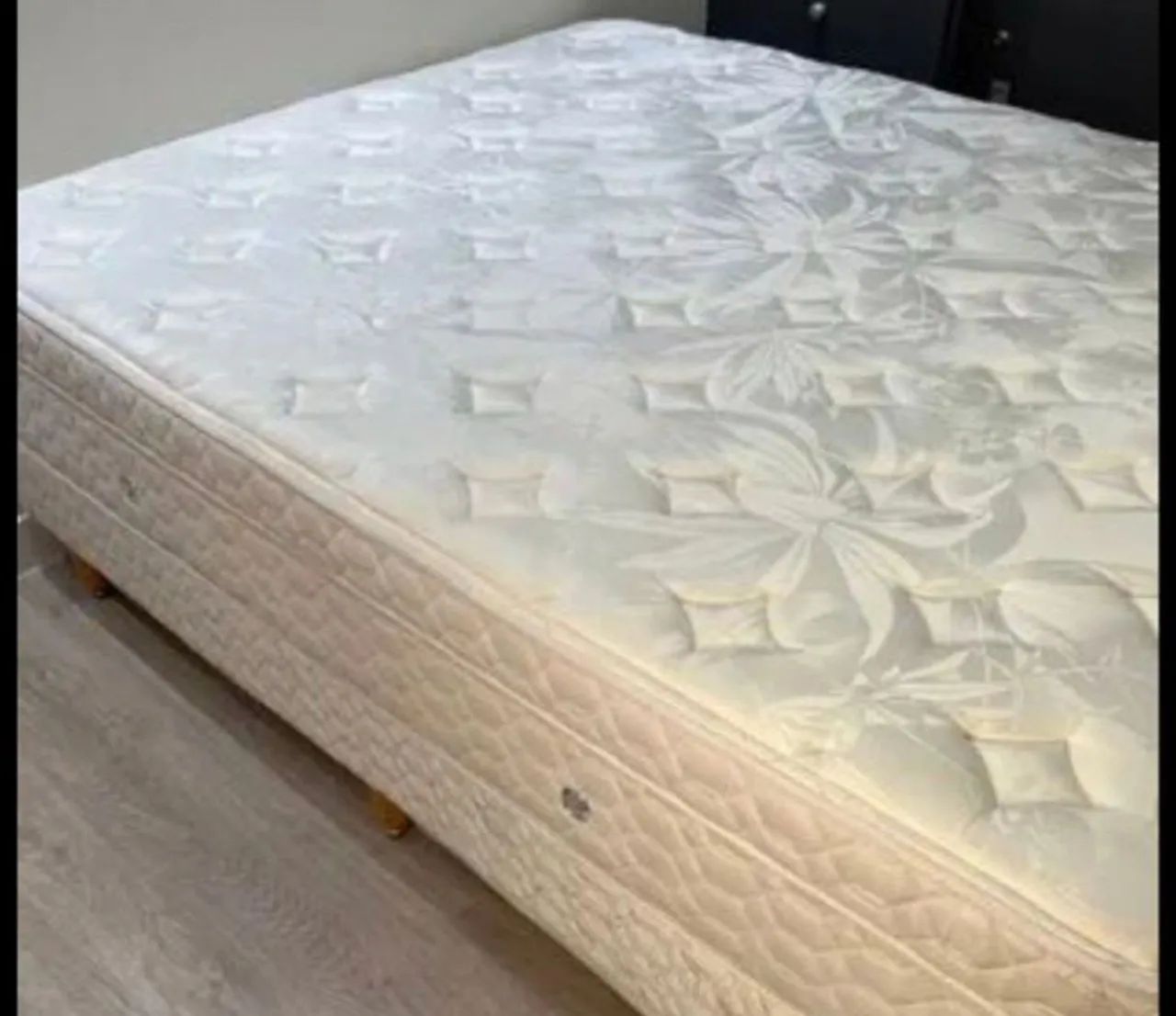 Cama box  King Size probel 
