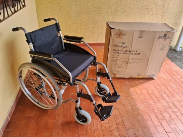 Cadeira de rodas Alumínio HIDROLIGHT AL11