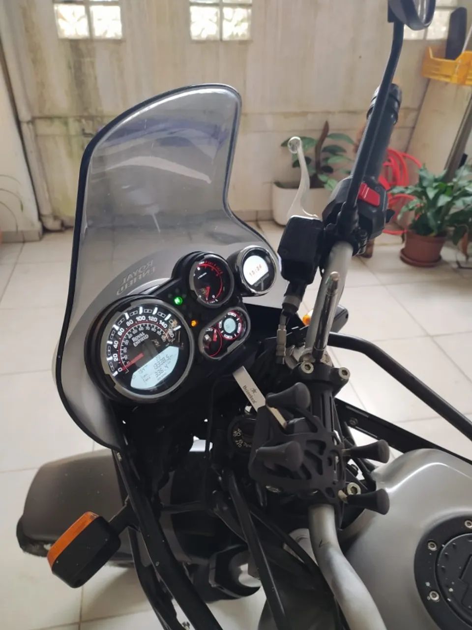 Royal Enfield Himalayan 411 - Foto 4