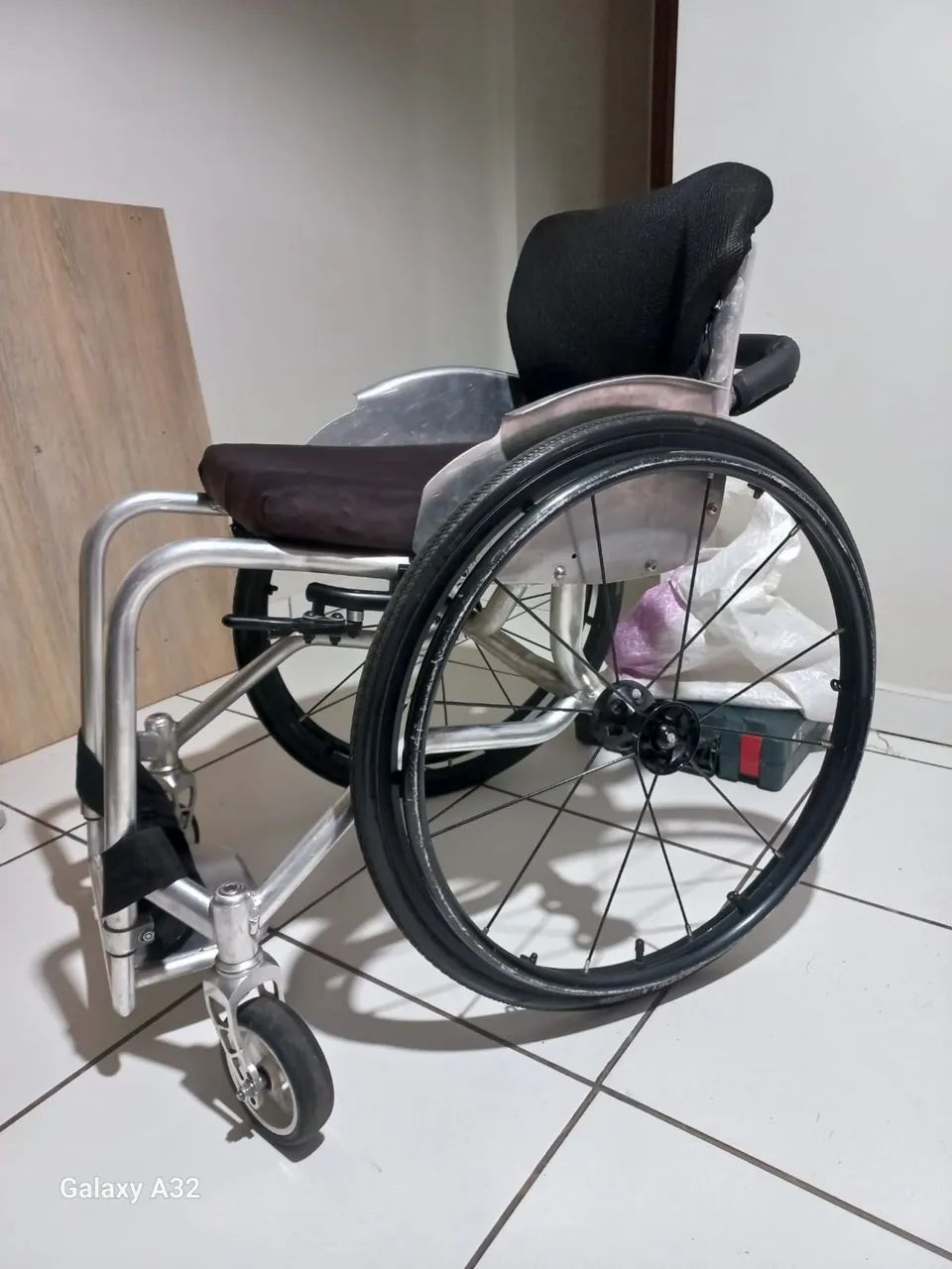 Cadeira de roda  - Foto 4