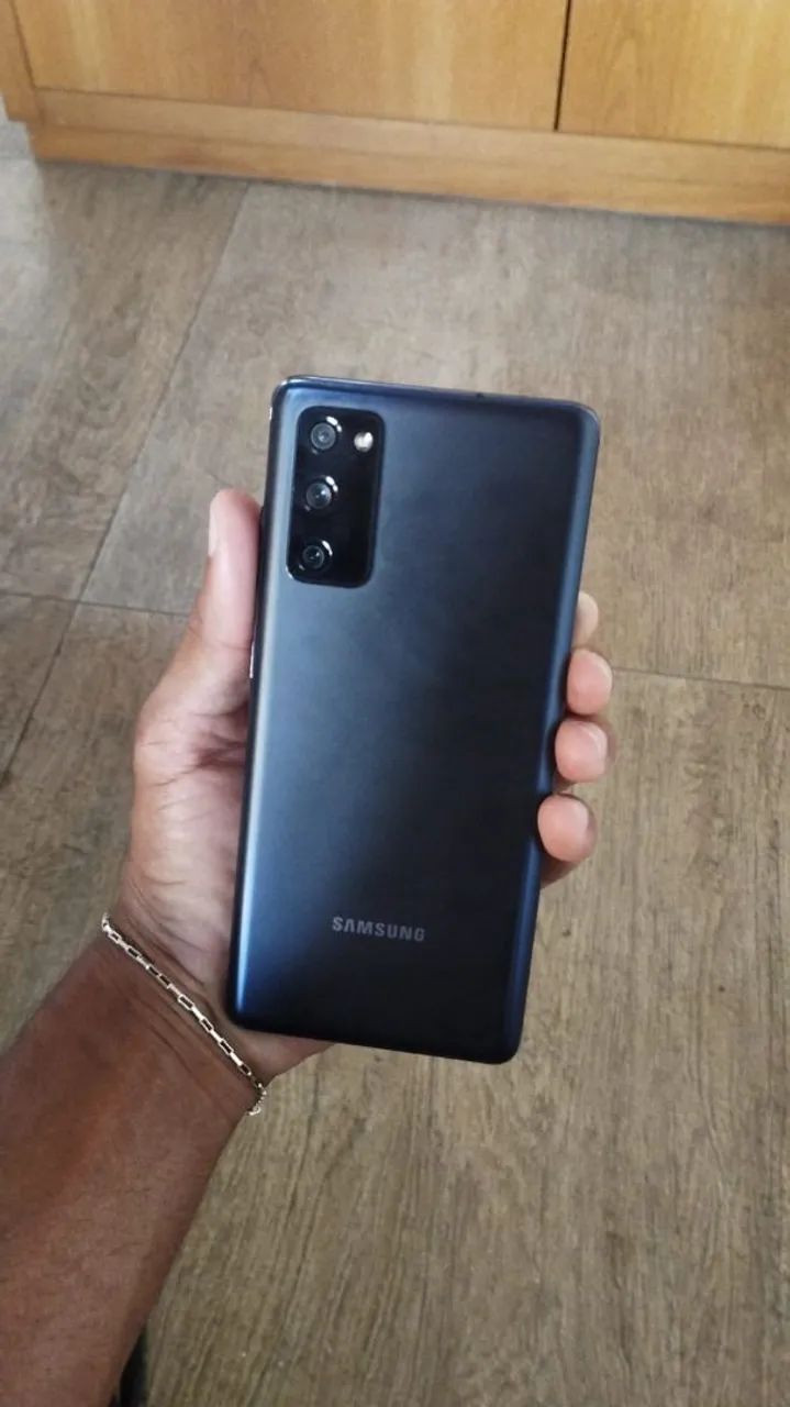 Galaxy S20 FE 128GB - Foto 2